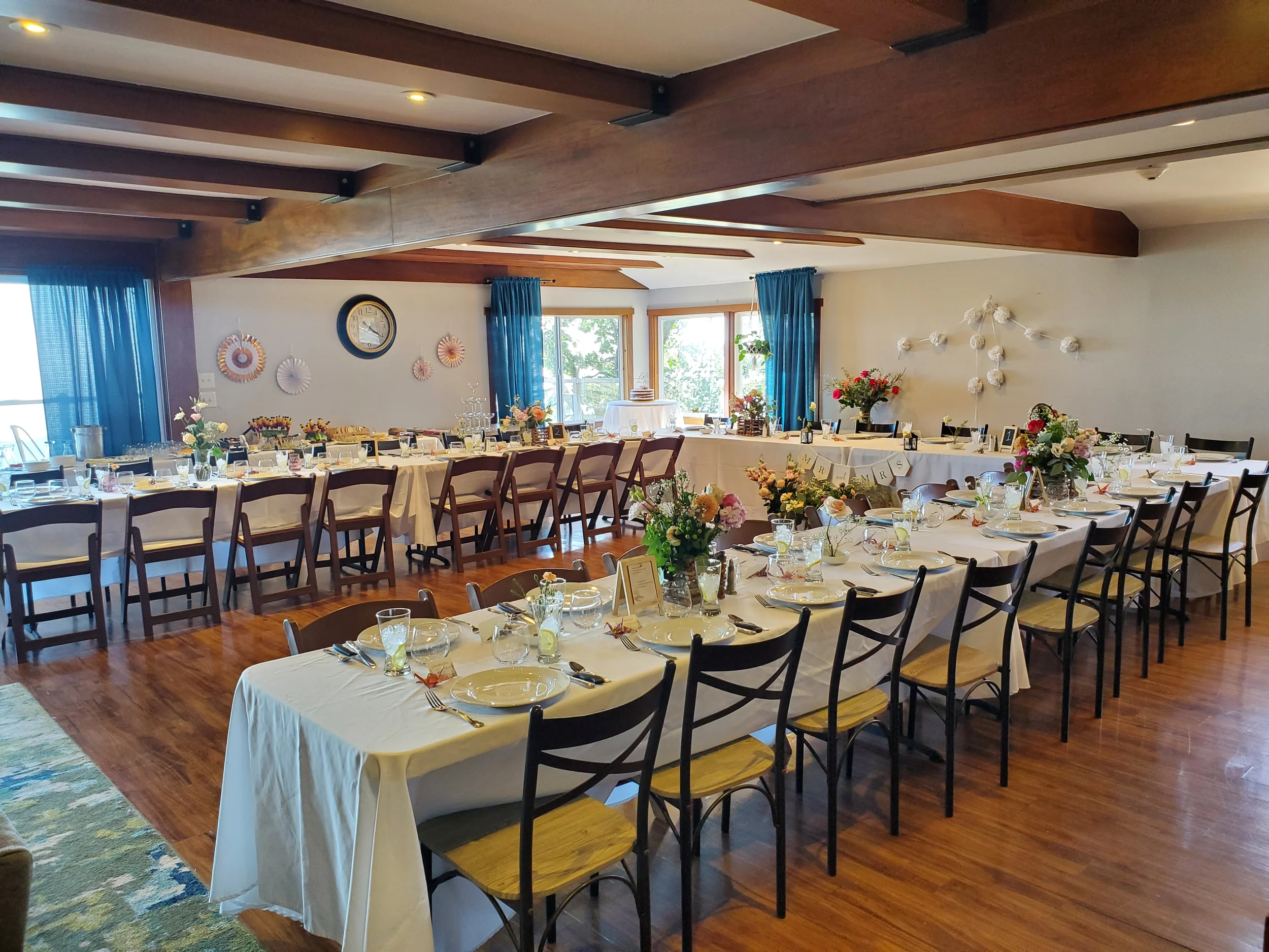 indoor wedding dinner event at the sky view inn at lake arrowhead